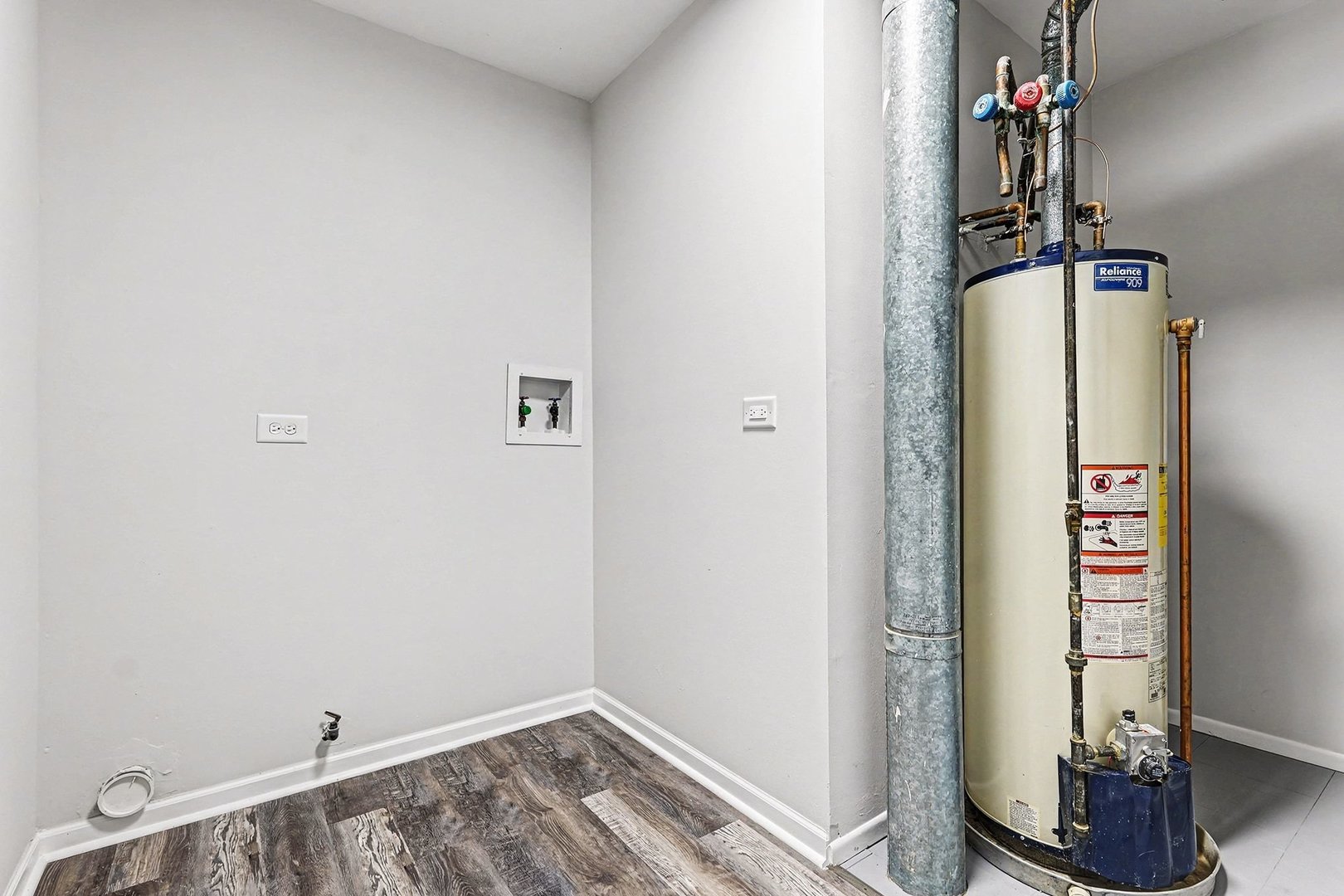 1051 Driftwood Court #A2, Wheeling, IL 60090