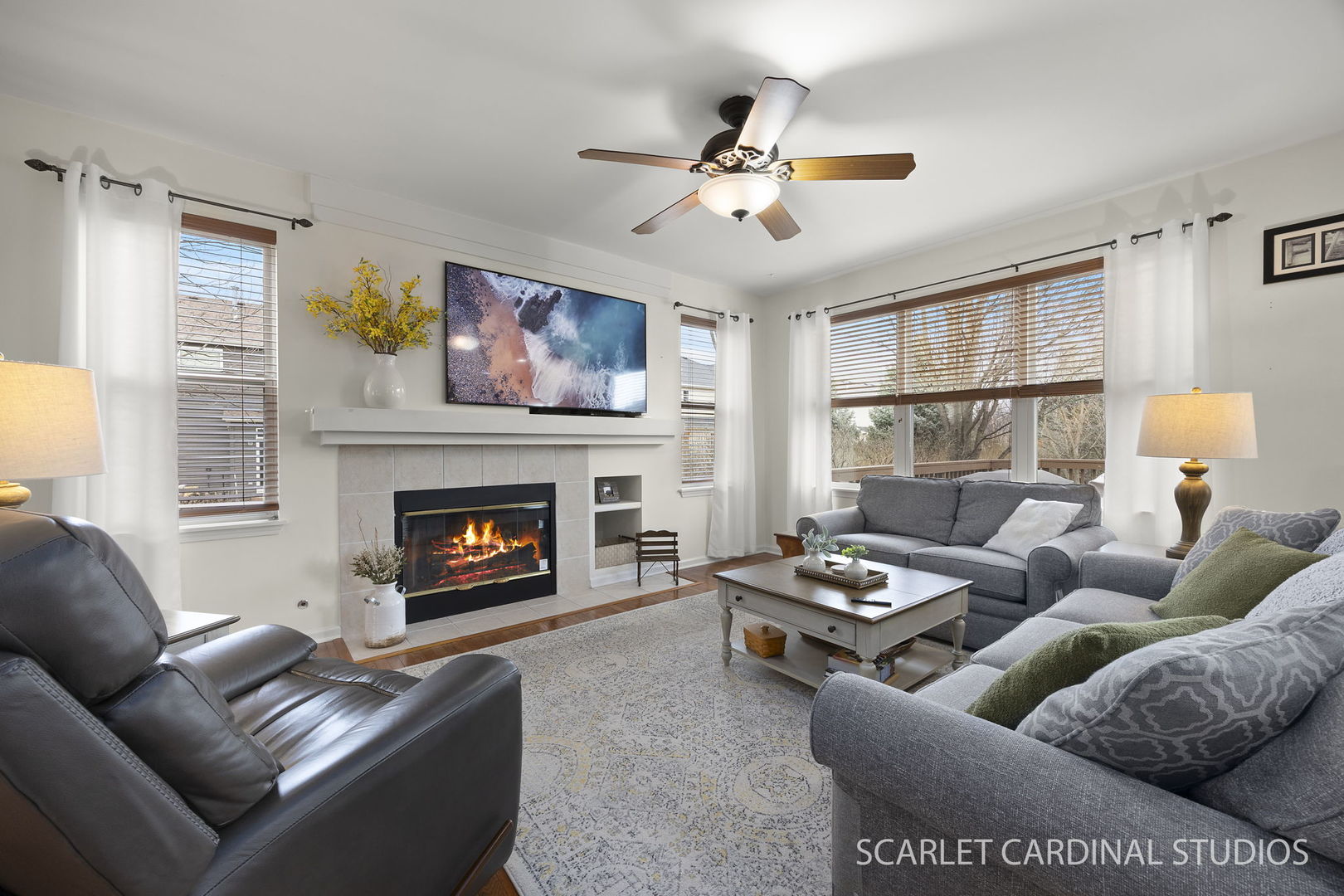 628 Ebony Drive, Oswego, IL 60543