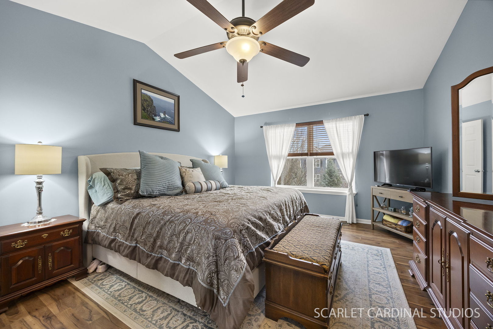 628 Ebony Drive, Oswego, IL 60543