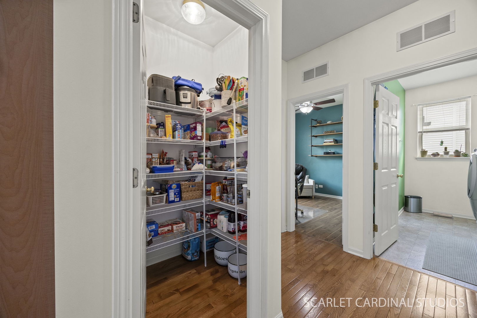 628 Ebony Drive, Oswego, IL 60543