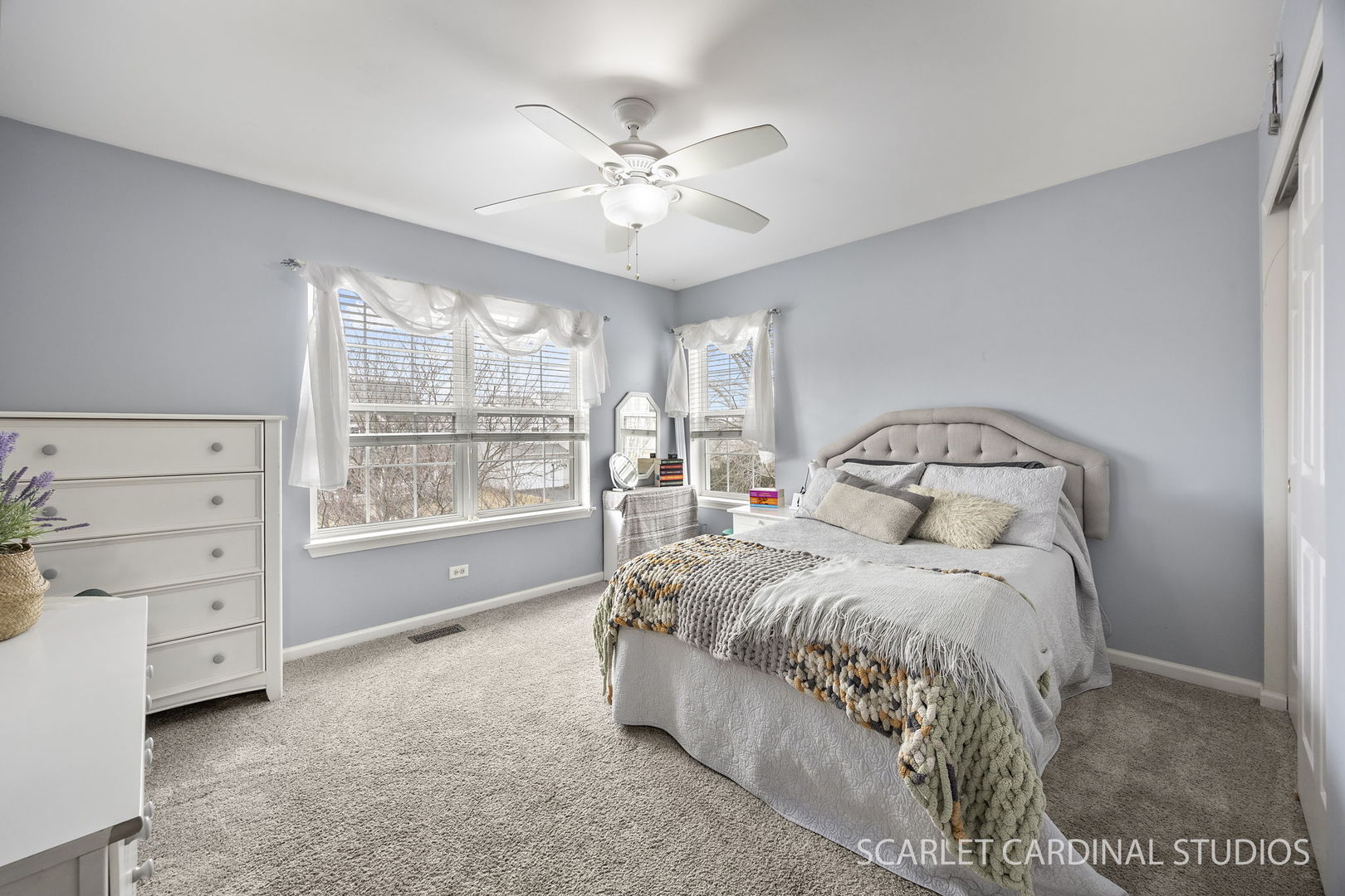 628 Ebony Drive, Oswego, IL 60543