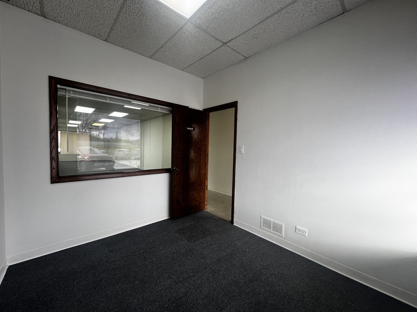 9957 S Roberts Road #B, Palos Hills, IL 60465