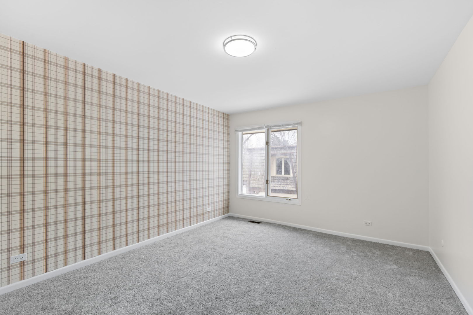 1571 Winnetka Road, Glenview, IL 60025