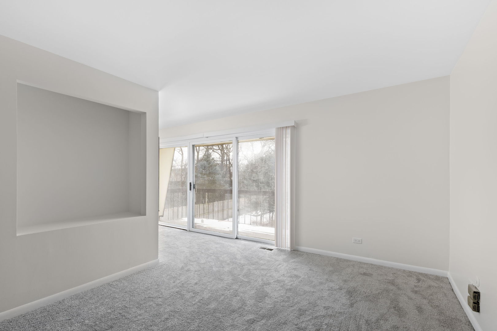 1571 Winnetka Road, Glenview, IL 60025