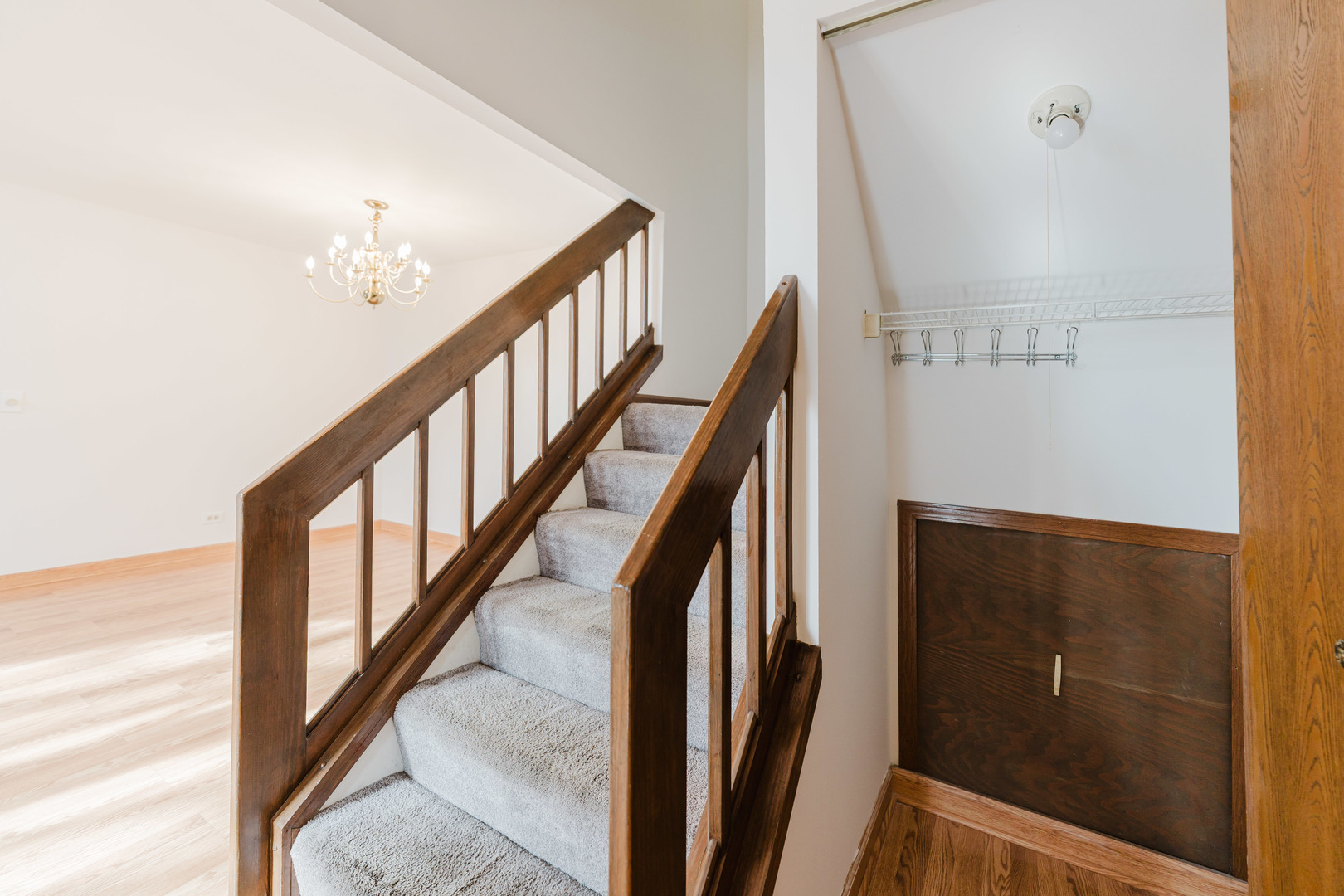 122 Brittany Drive, Streamwood, IL 60107