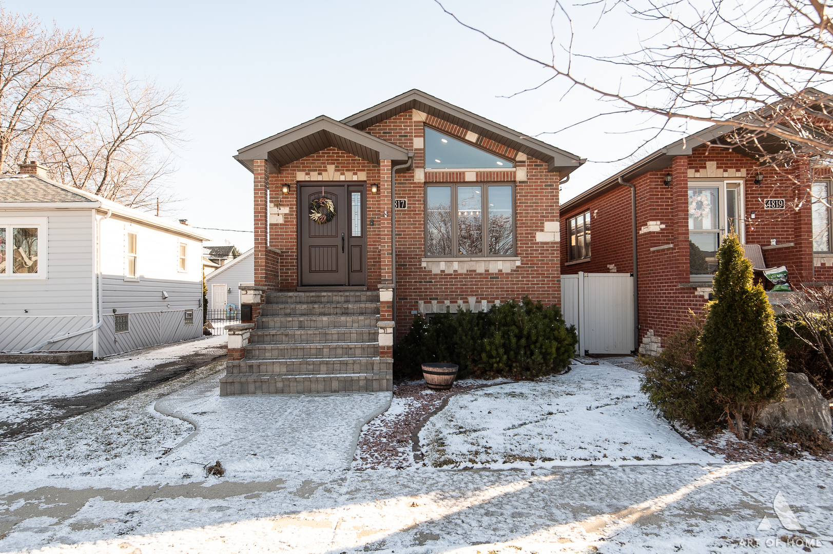 4817 S Luna Avenue, Chicago, IL 60638