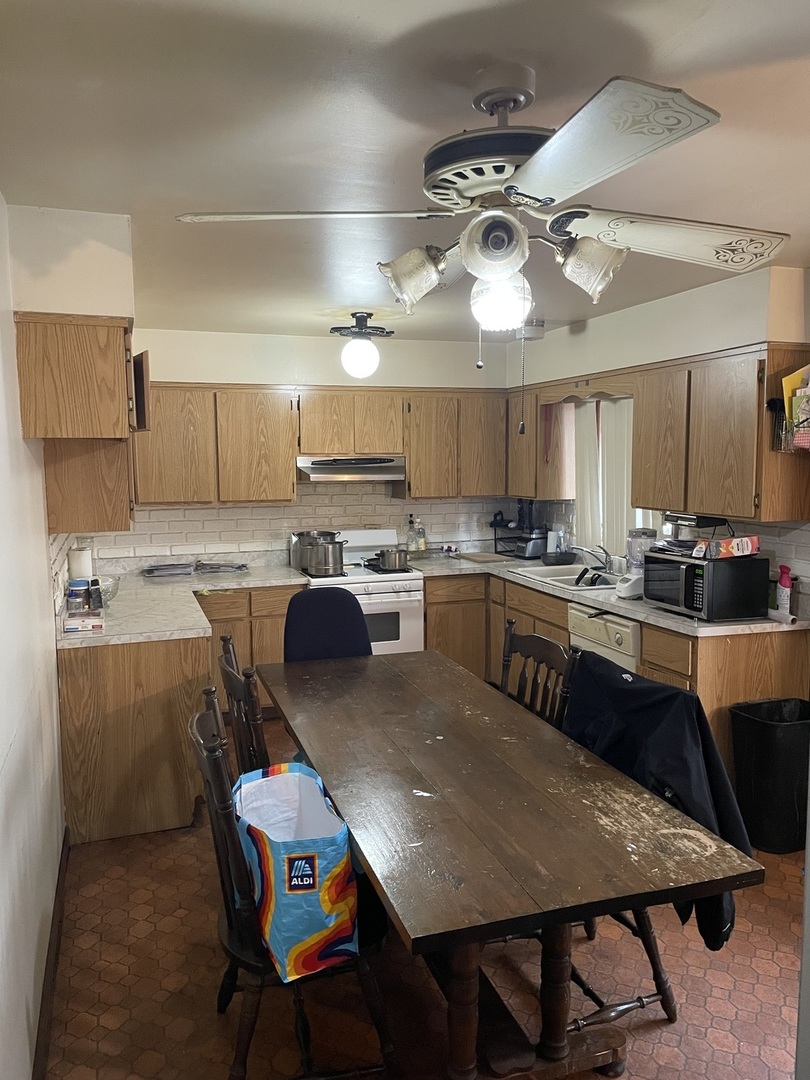 14540 KOLIN Avenue, Midlothian, IL 60445