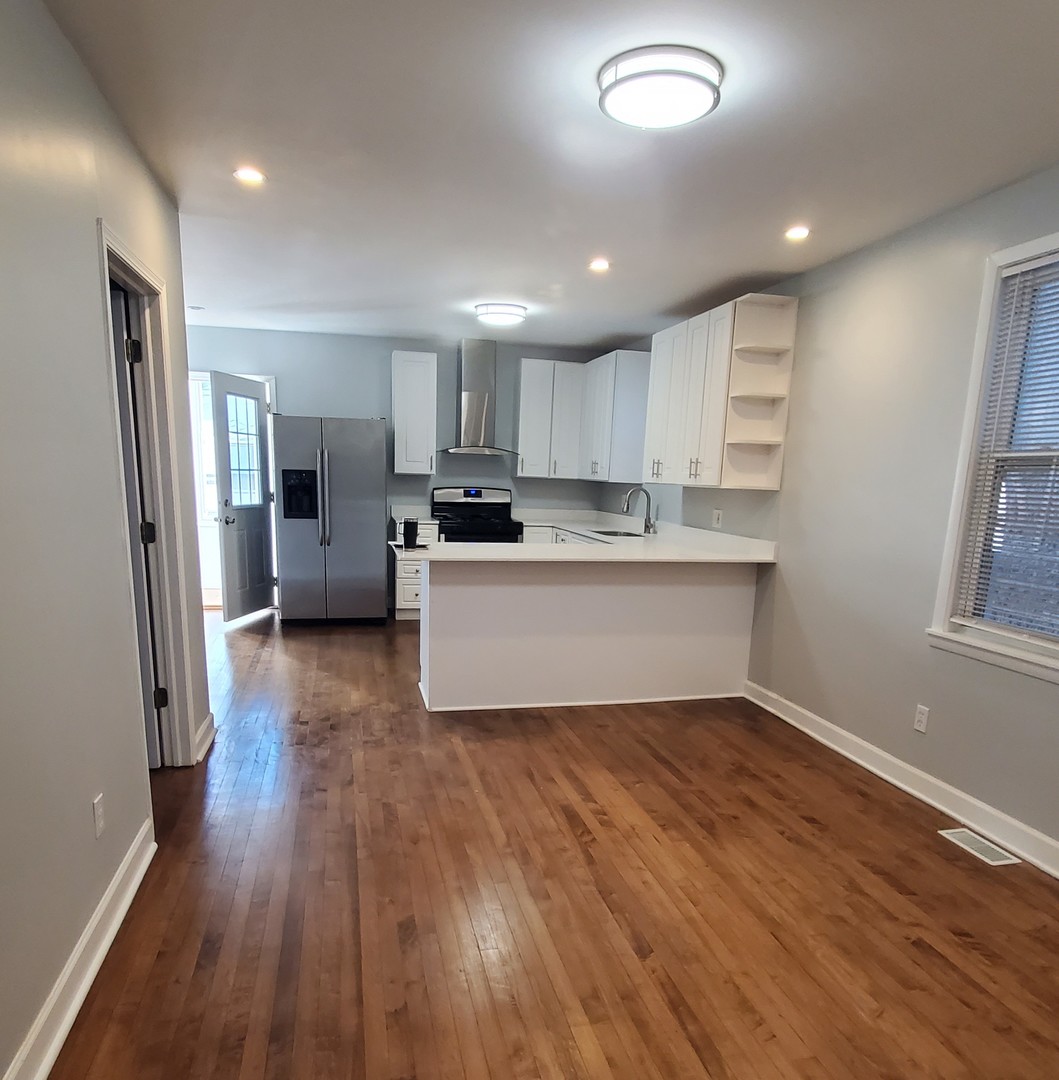 3615 S 53rd Avenue, Cicero, IL 60804