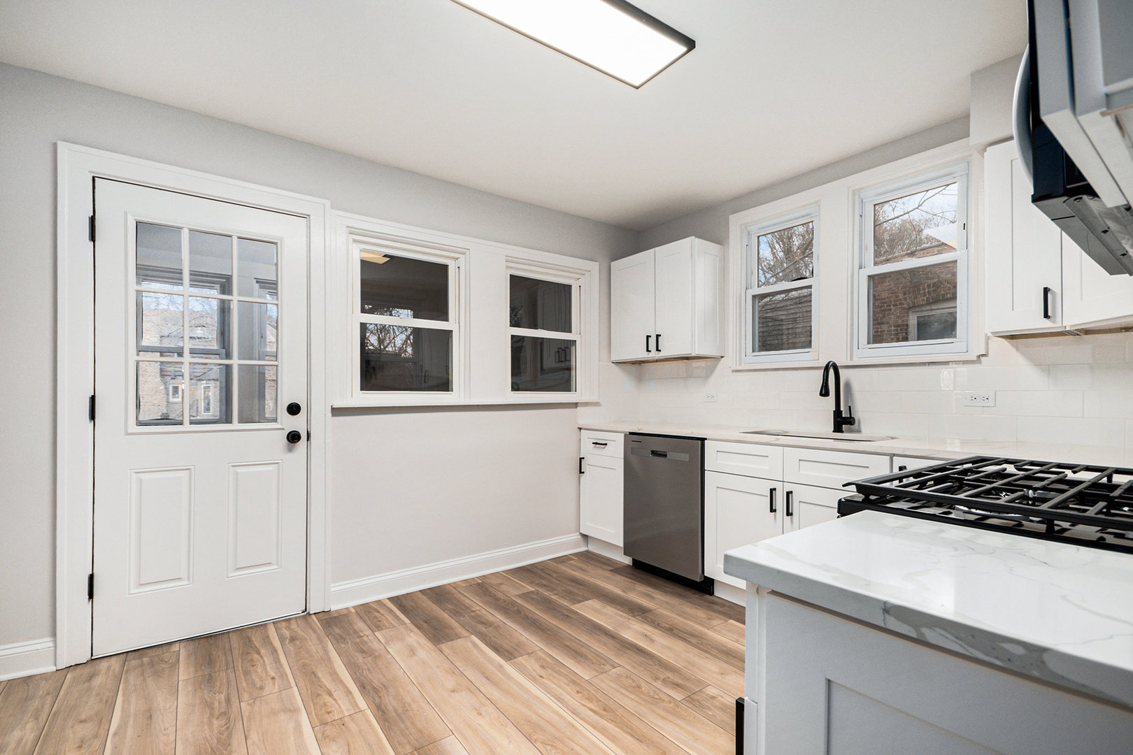 8117 W 30th Street, Riverside, IL 60546