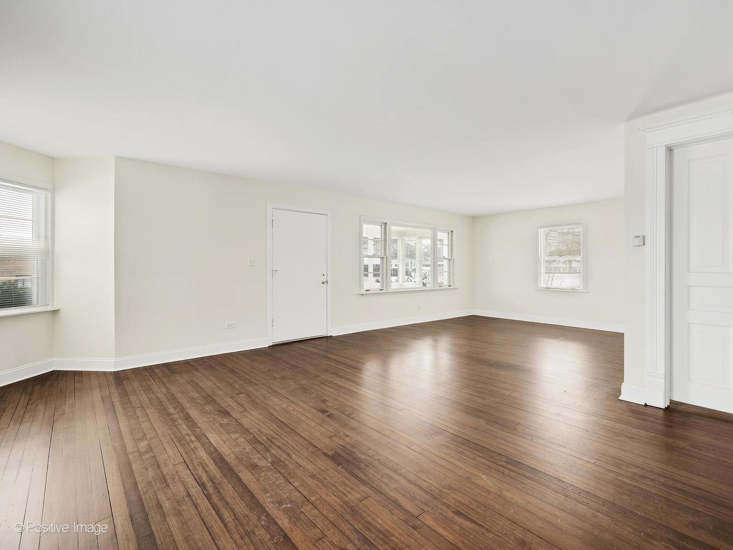 122 S Prospect Street, Roselle, IL 60172