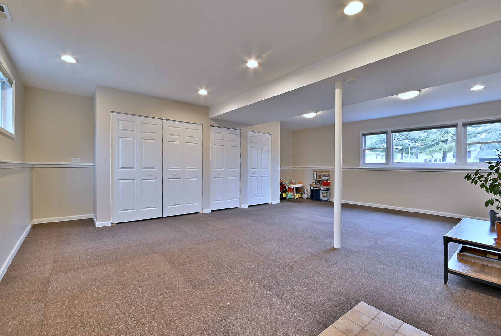 554 S Edson Avenue, Lombard, IL 60148