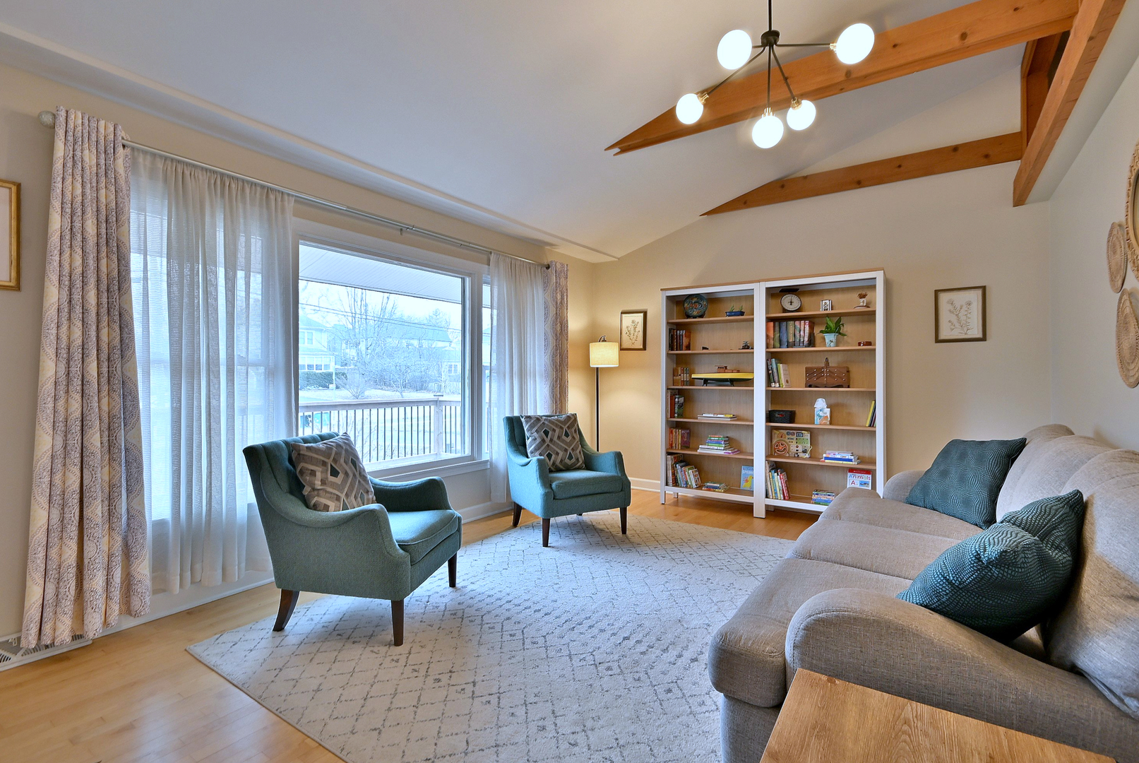 554 S Edson Avenue, Lombard, IL 60148