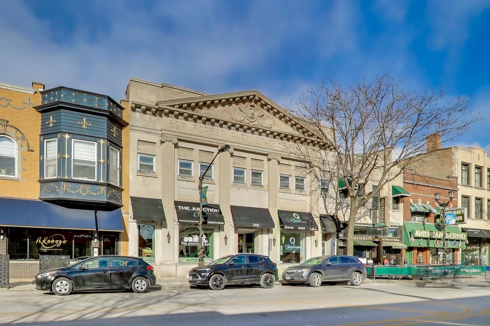 7401 Madison Street #4, Forest Park, IL 60130