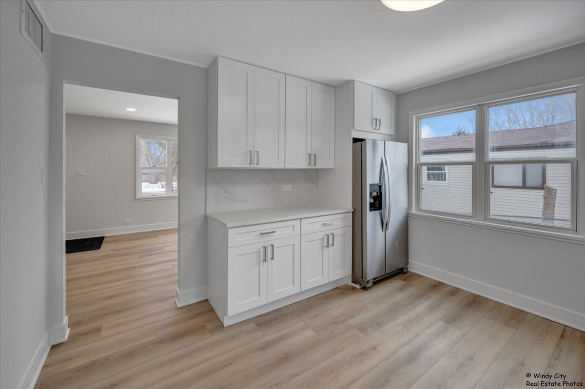 709 N Kramer Avenue, Lombard, IL 60148