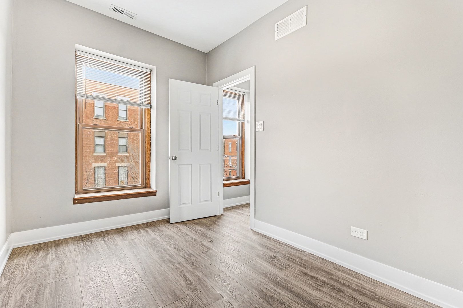 1503 W Taylor Street #3, Chicago, IL 60607