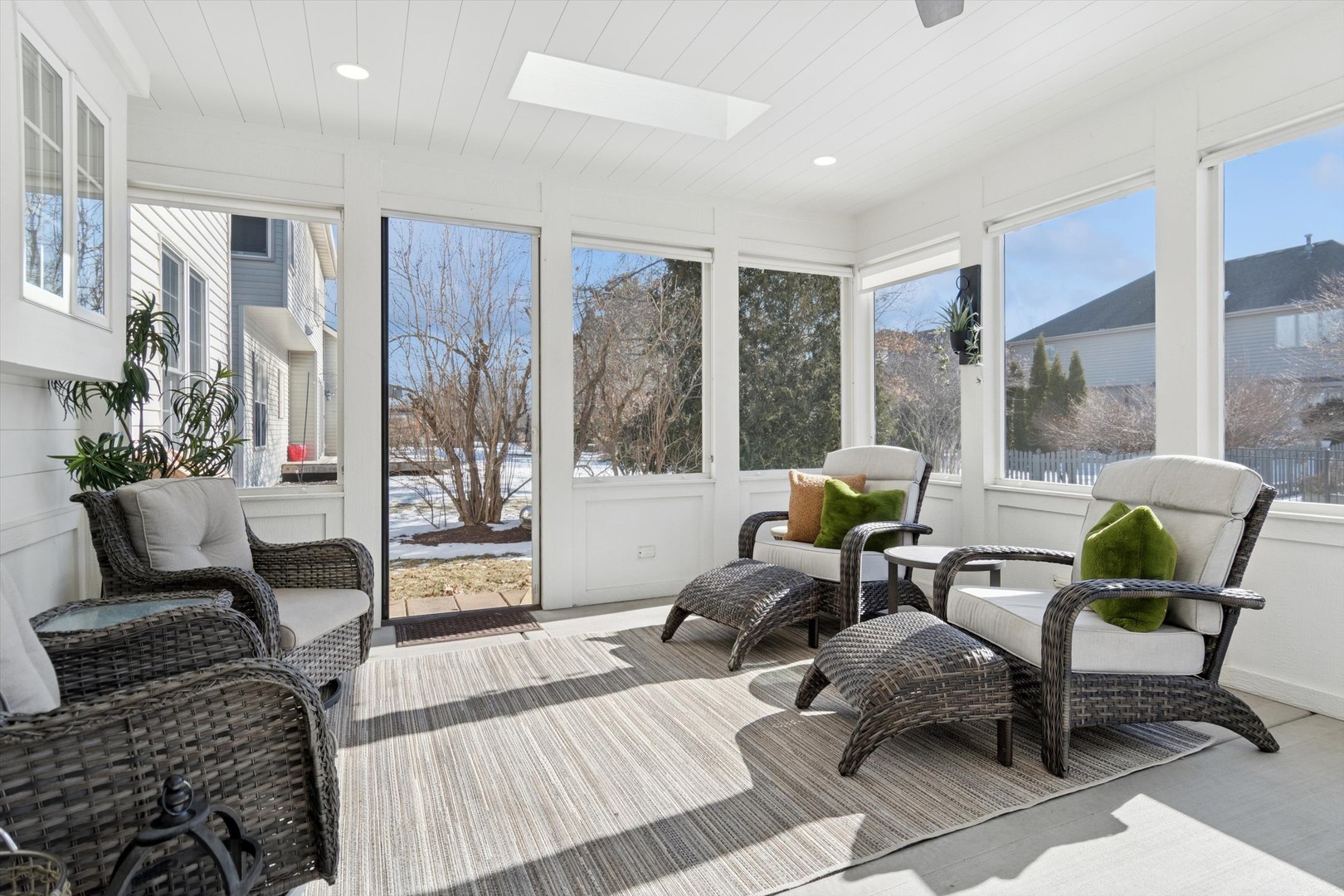 3816 Grassmere Road, Naperville, IL 60564