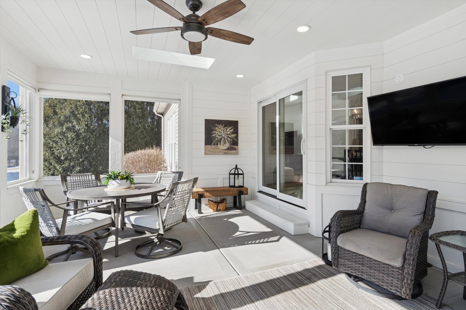 3816 Grassmere Road, Naperville, IL 60564