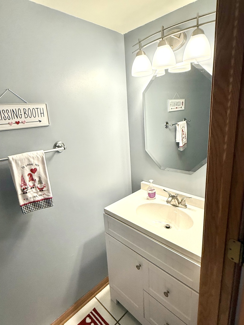 2524 Carrolwood Road, Naperville, IL 60540