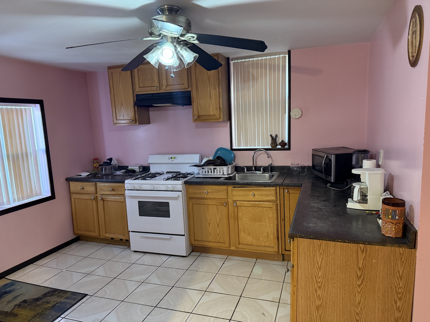 3311 S Damen Avenue, Chicago, IL 60608