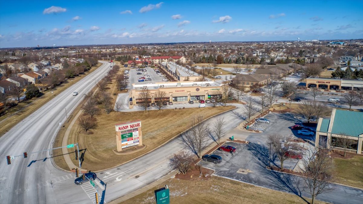 1154 Douglas Road, Oswego, IL 60543