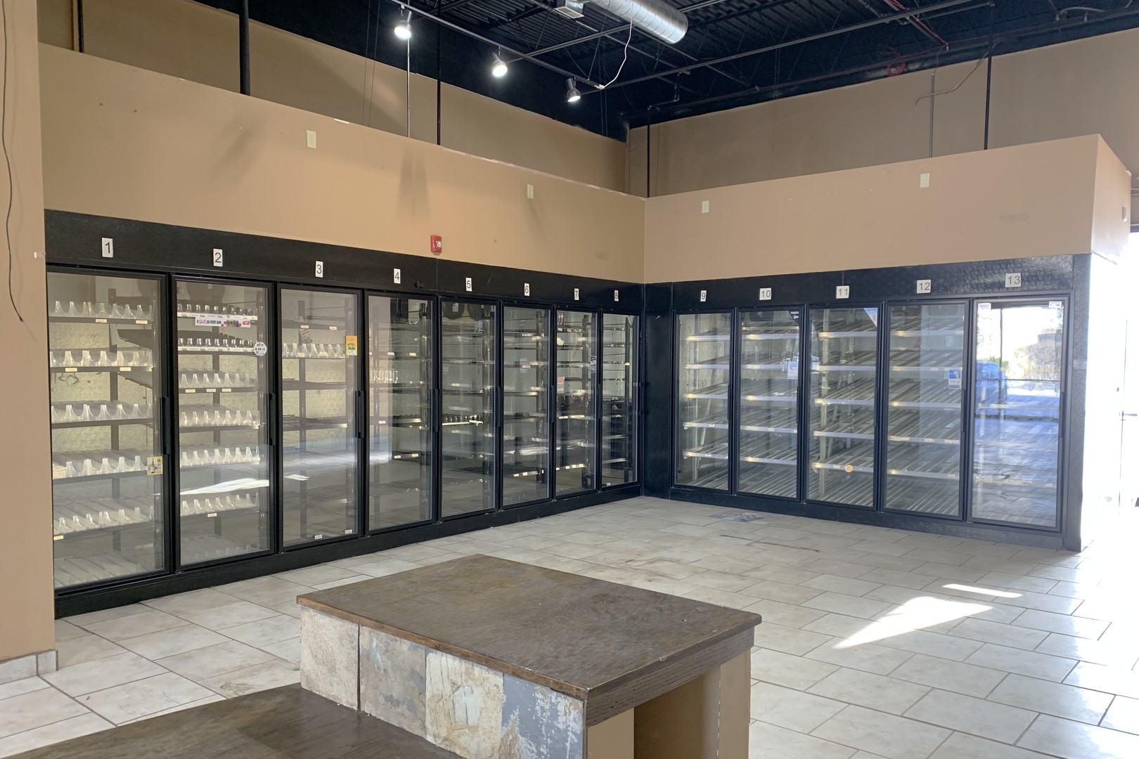 1154 Douglas Road, Oswego, IL 60543