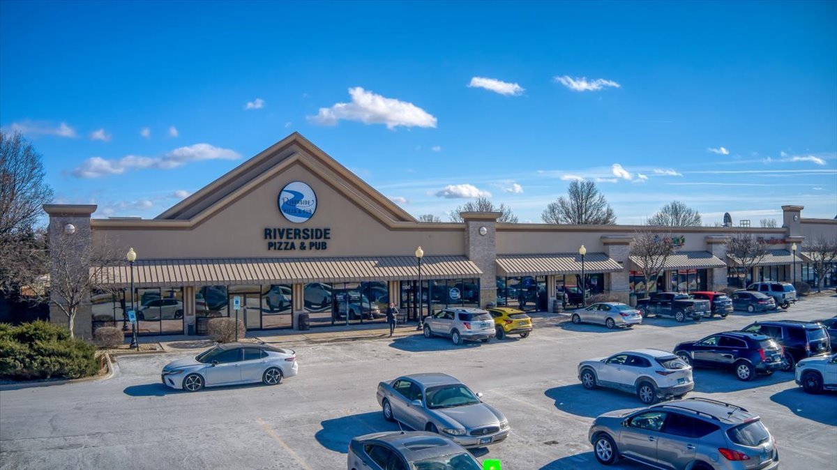 1154 Douglas Road, Oswego, IL 60543