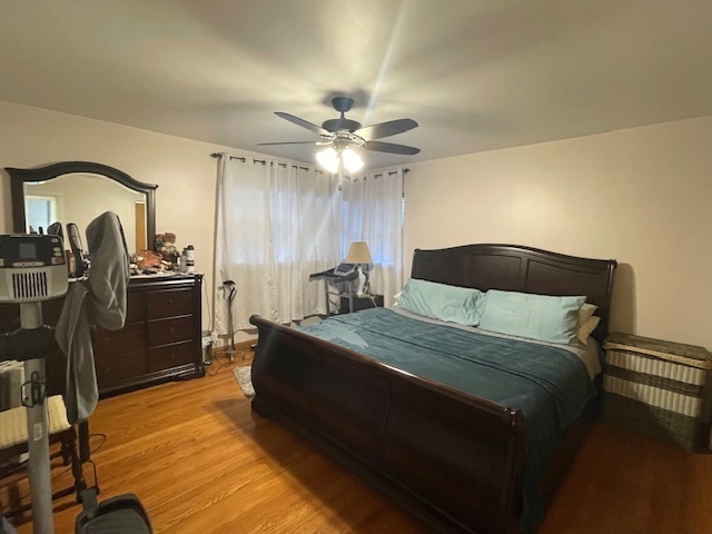 10045 S Keeler Avenue, Oak Lawn, IL 60453