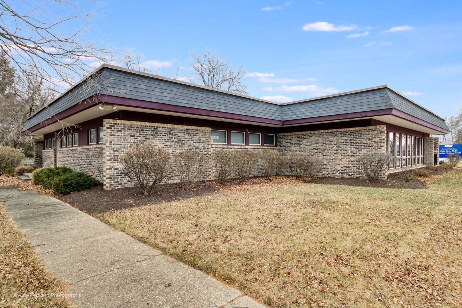 2829 Glenwood Avenue, Rockford, IL 61101