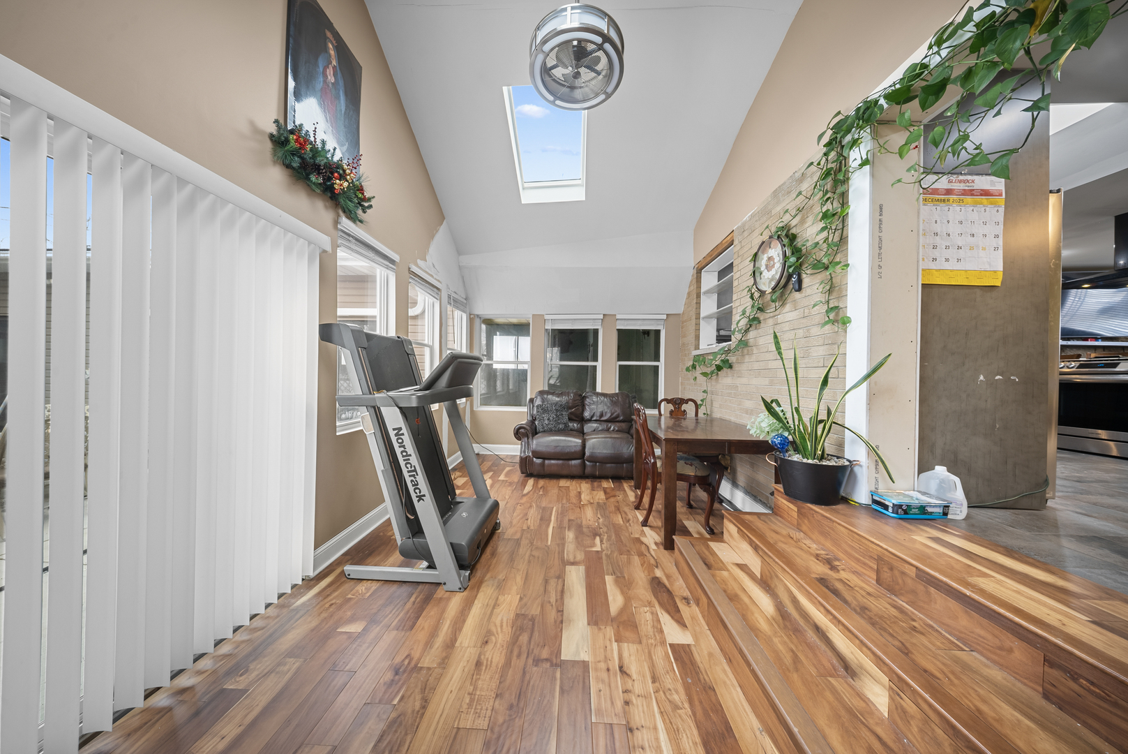 1325 Amber Drive, Montgomery, IL 60538