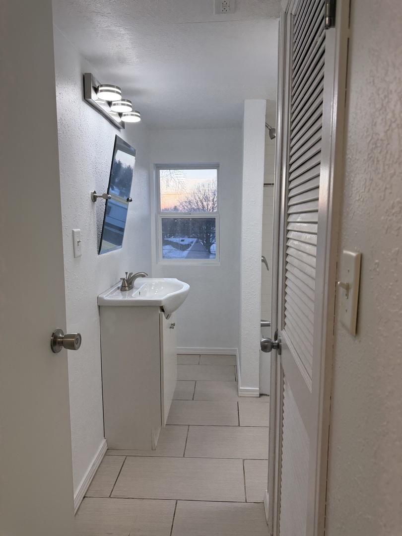 2003 Nebraska Road, Rockford, IL 61108