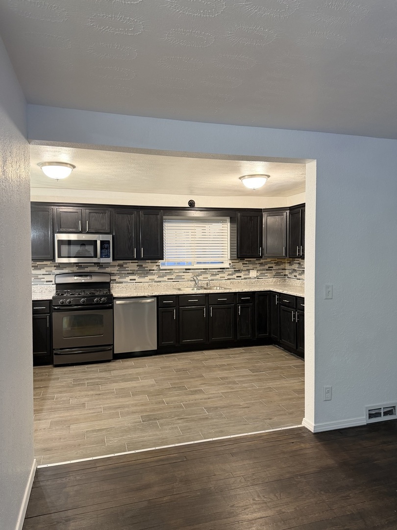 2003 Nebraska Road, Rockford, IL 61108