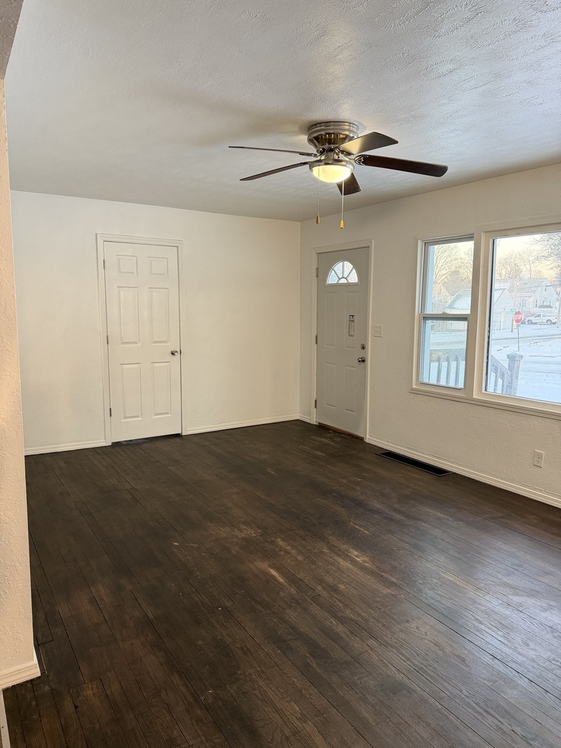 2003 Nebraska Road, Rockford, IL 61108