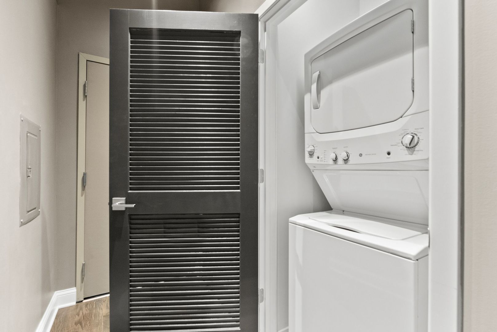 1645 W Ogden Avenue #439, Chicago, IL 60612