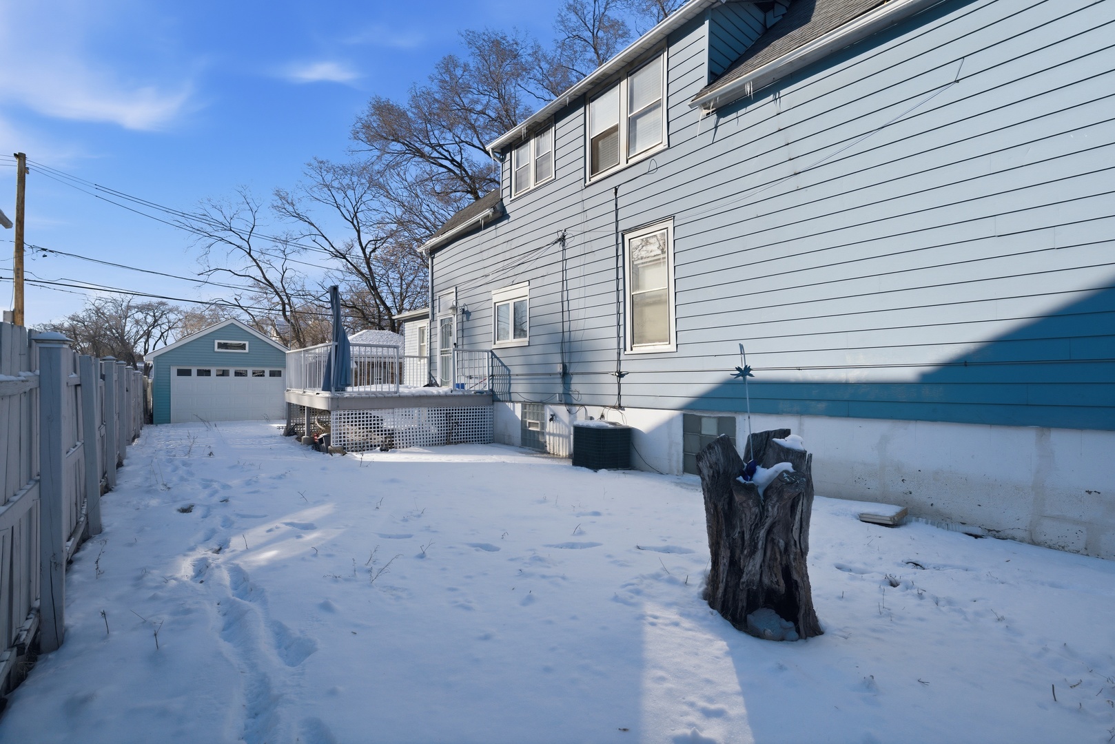 8750 S Princeton Avenue, Chicago, IL 60620