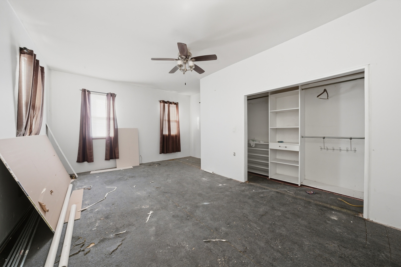 8750 S Princeton Avenue, Chicago, IL 60620