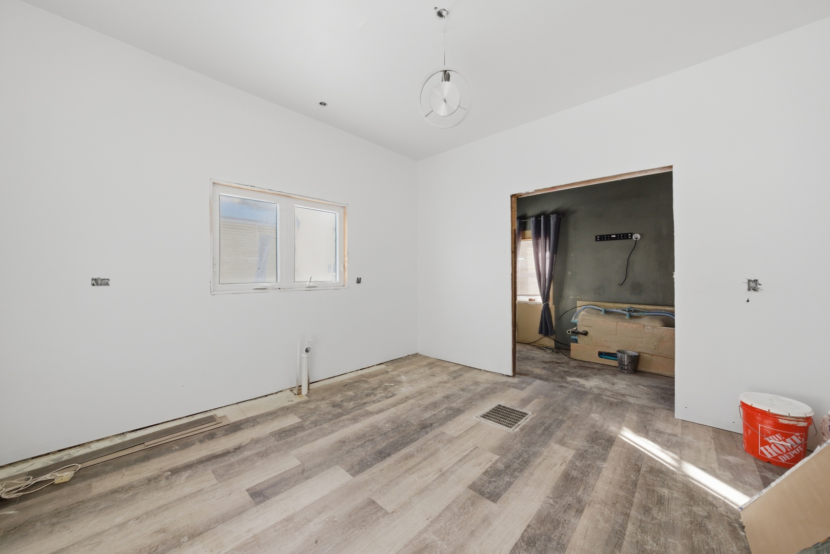 8750 S Princeton Avenue, Chicago, IL 60620