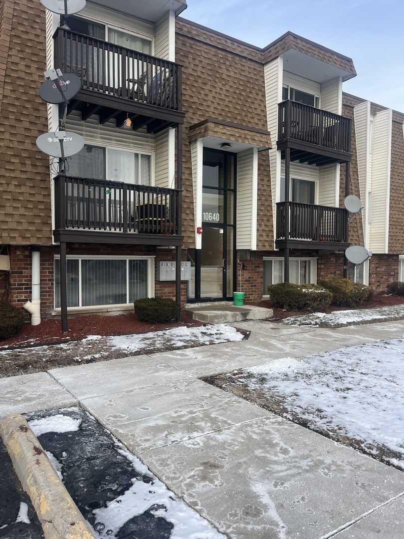 10640 BROOKS Lane #A1, Chicago Ridge, IL 60415
