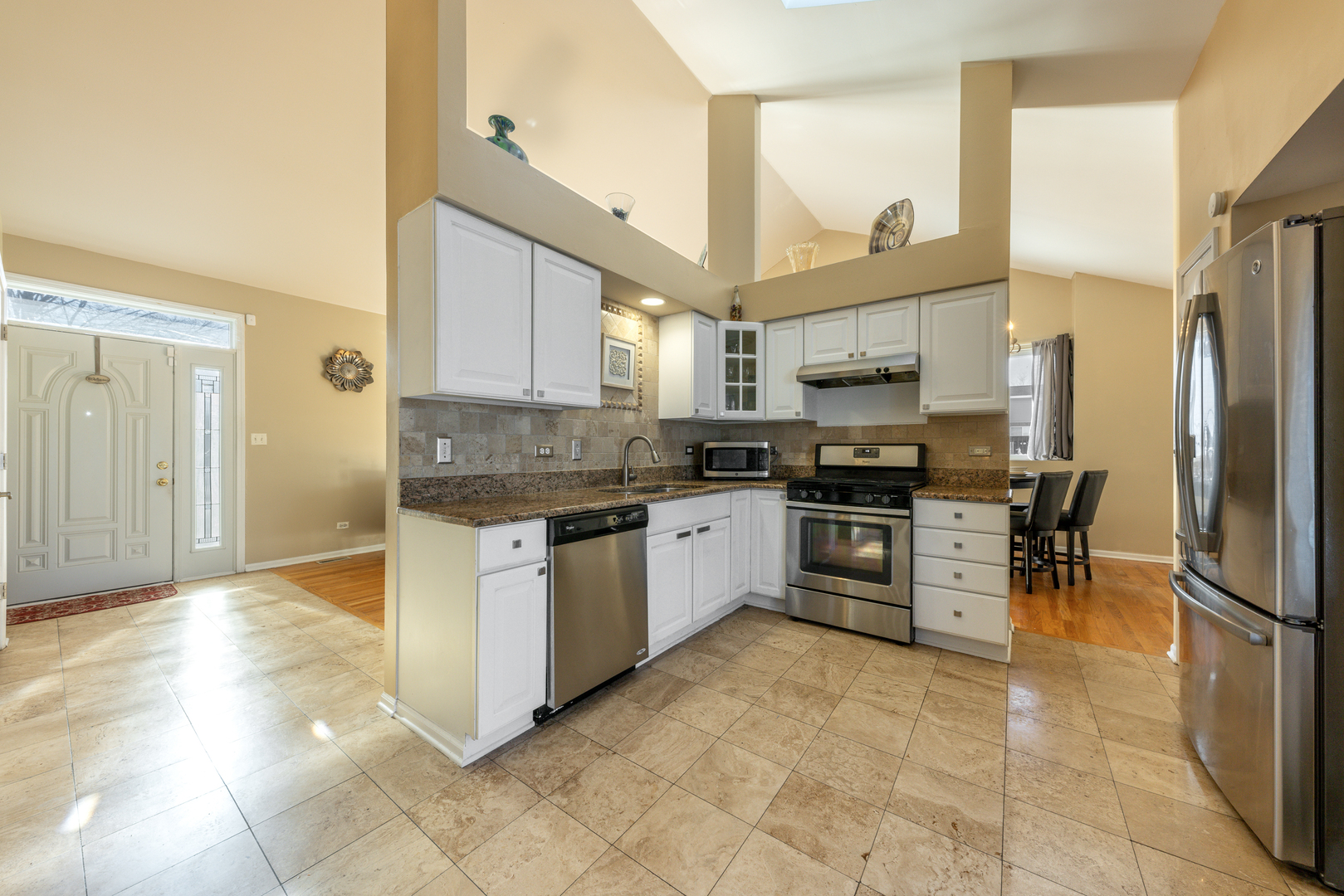 5256 Crosswind Drive, Richton Park, IL 60471