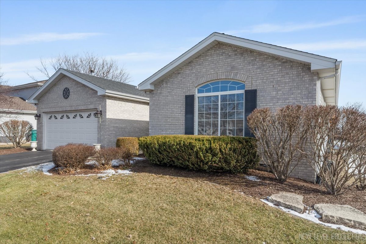 625 Superior Drive, Romeoville, IL 60446