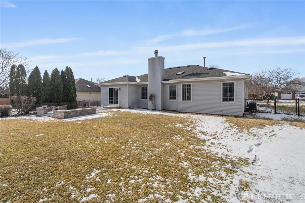 625 Superior Drive, Romeoville, IL 60446