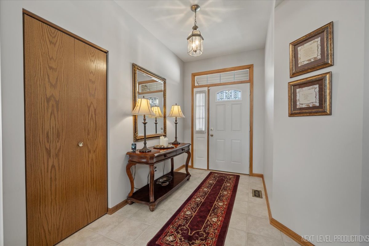 625 Superior Drive, Romeoville, IL 60446