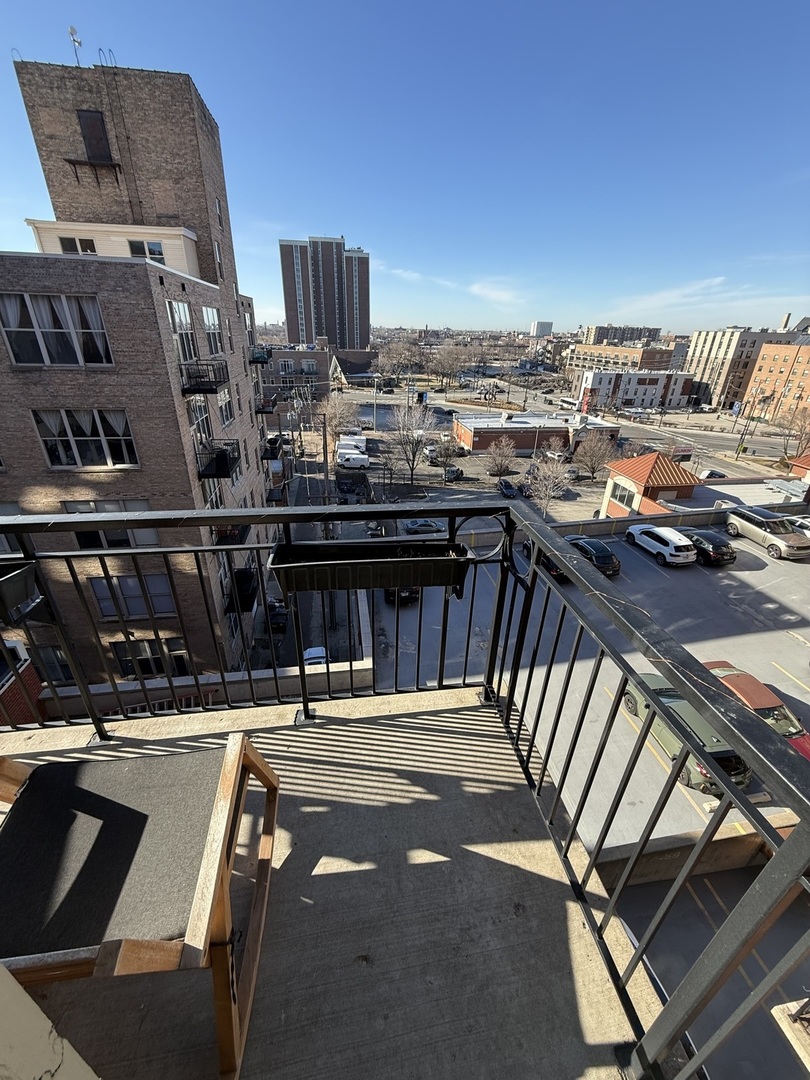 6 S Laflin Street #716, Chicago, IL 60607