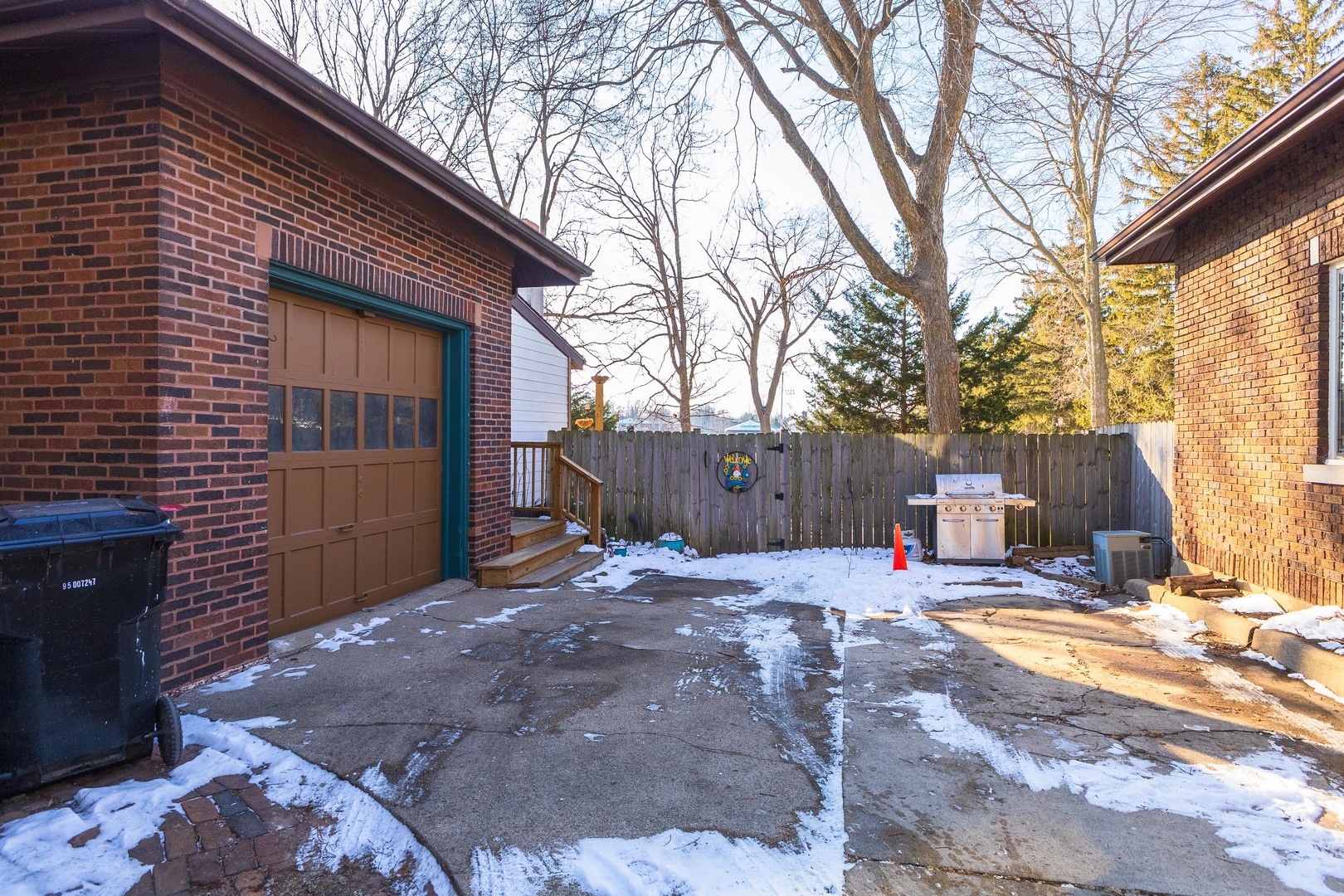 1305 S Fell Avenue, Normal, IL 61761