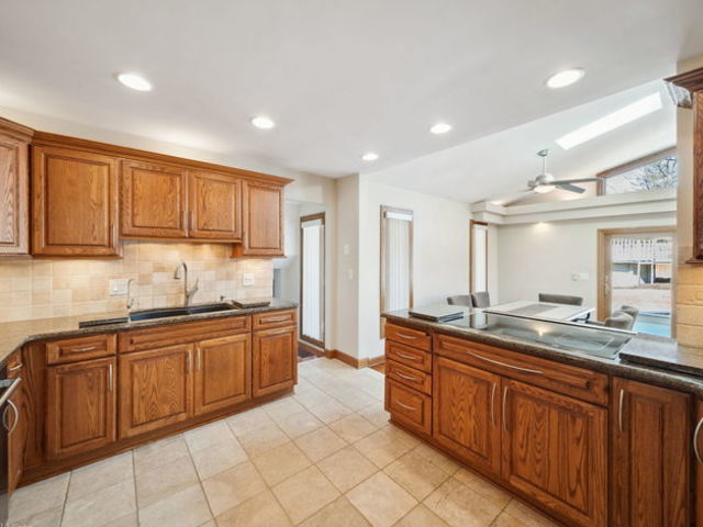 19W040 22nd Street, Lombard, IL 60148