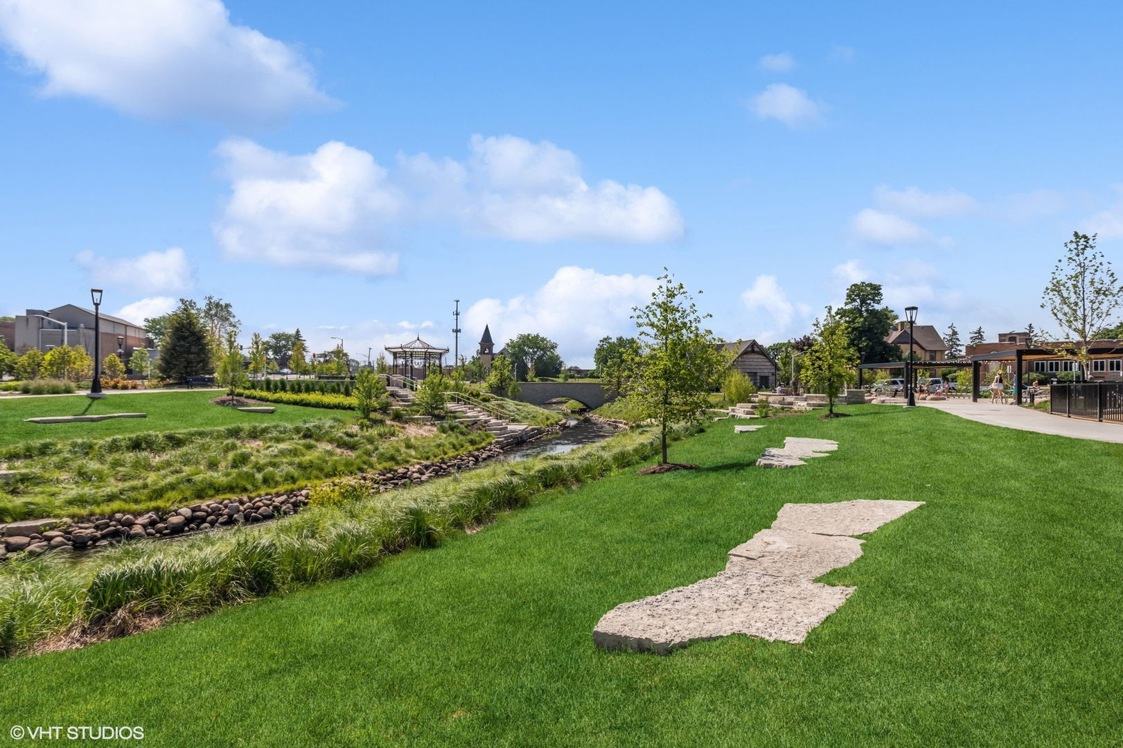 865 Sterling Heights Drive, Antioch, IL 60002