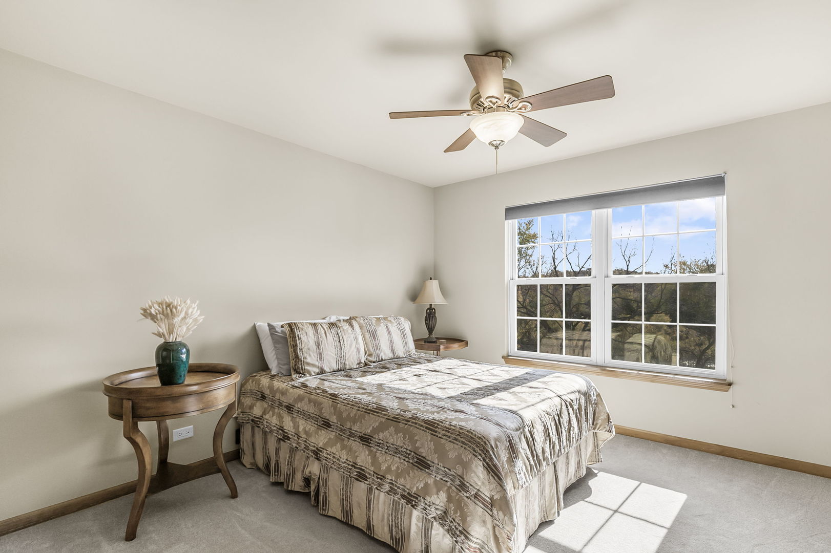 865 Sterling Heights Drive, Antioch, IL 60002