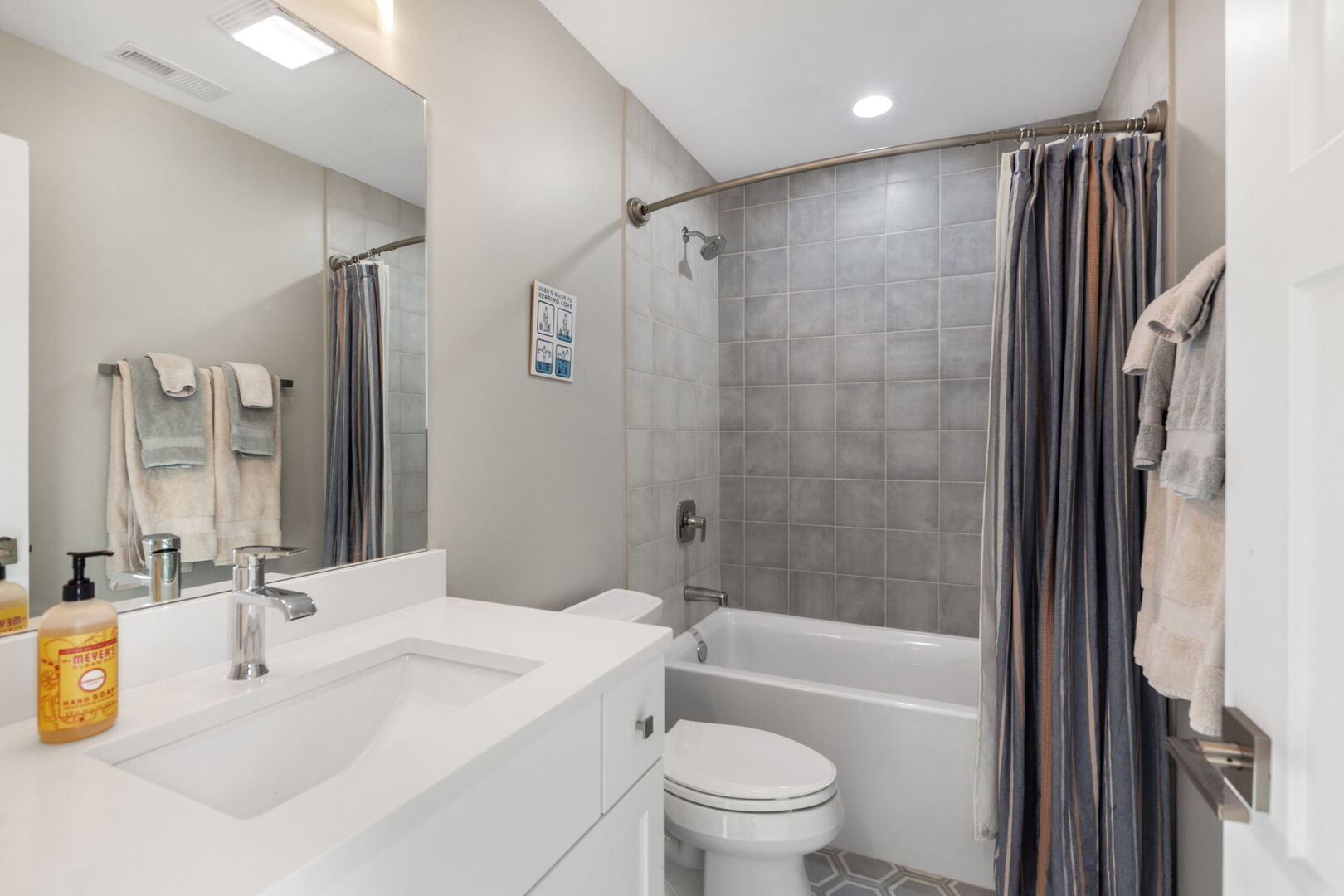 140 Sawyer Avenue, La Grange, IL 60525