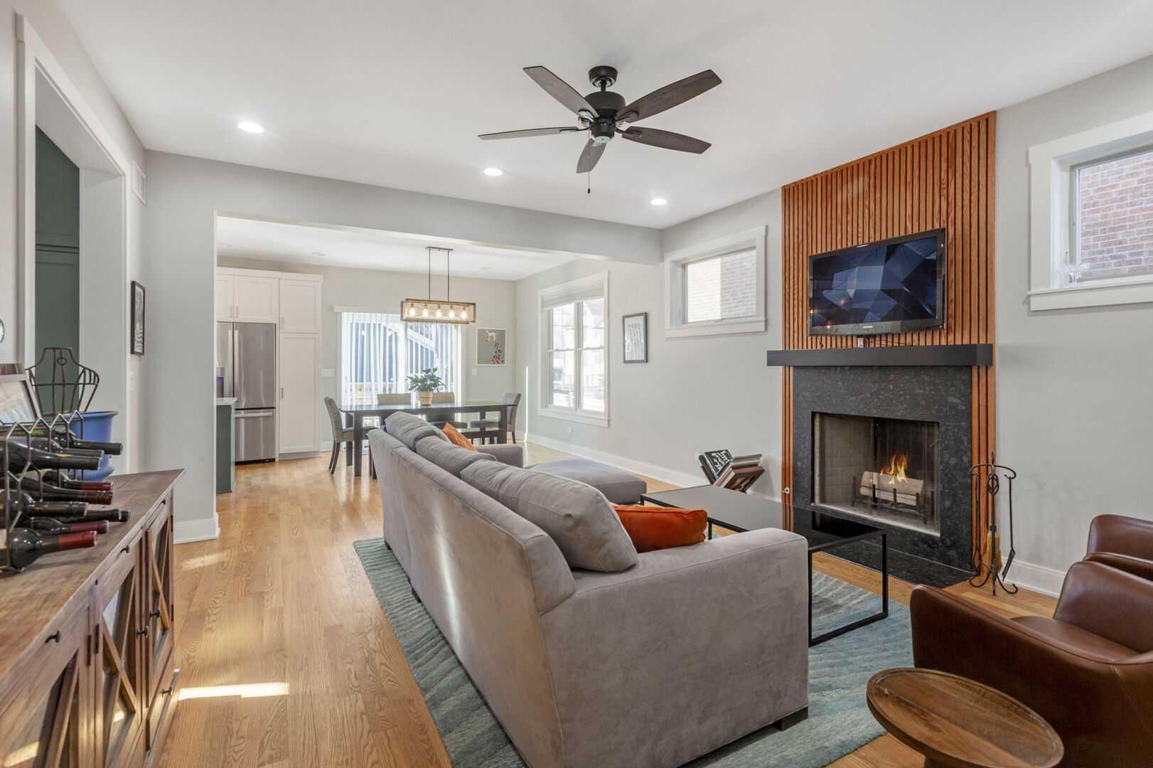 140 Sawyer Avenue, La Grange, IL 60525