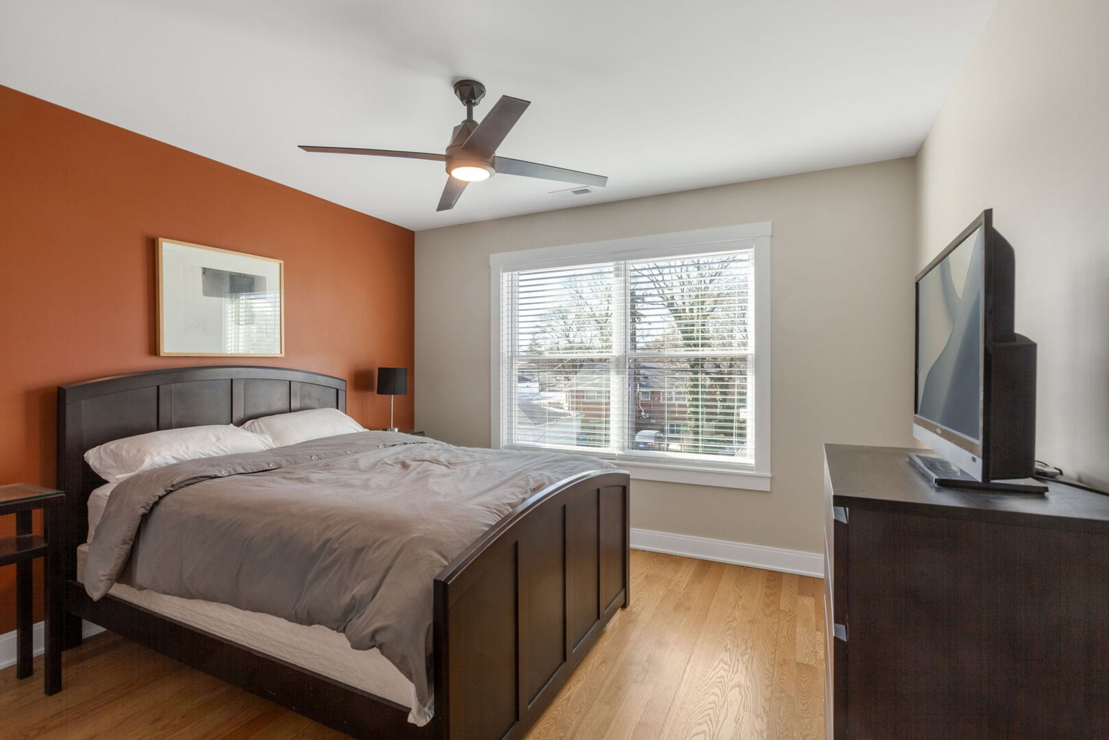 140 Sawyer Avenue, La Grange, IL 60525