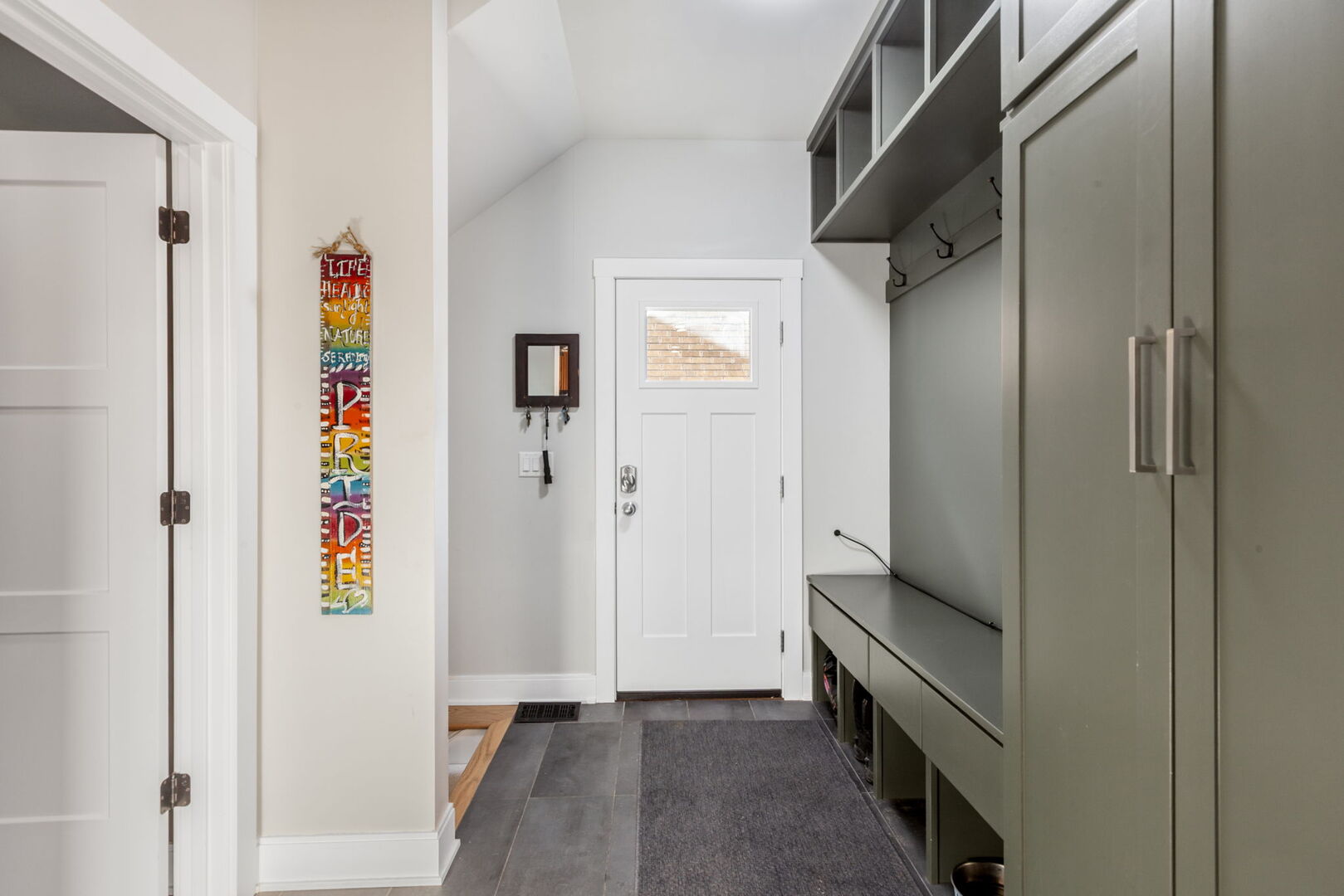 140 Sawyer Avenue, La Grange, IL 60525